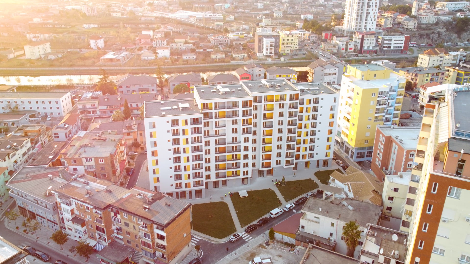 Përfundon ndërtimi i godinës së banimit në kuadër të Rindërtimit në Lezhë. 5