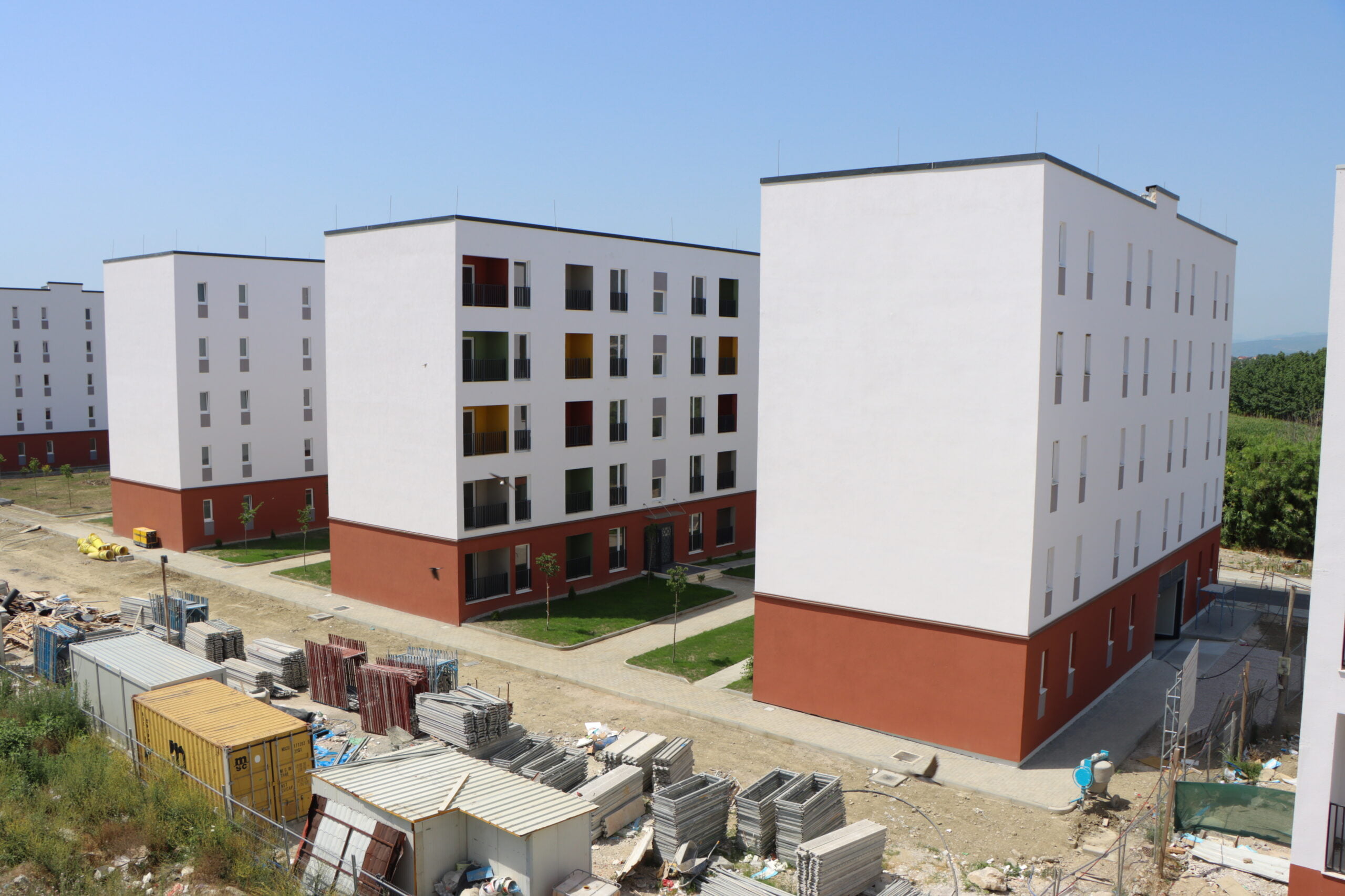 Përfundojnë punimet në Godinat të Rindërtimit Valias IMG_2604