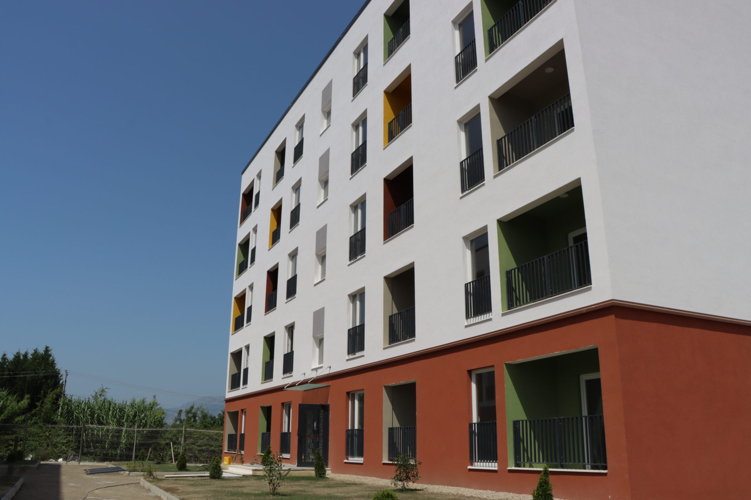 Përfundojnë punimet në Godinat të Rindërtimit Valias IMG_2636